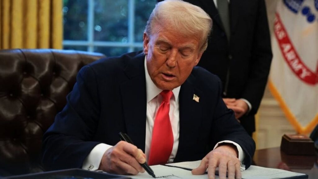 Trump Orders Pentagon to Buy Coal Power, Funds Upgrades